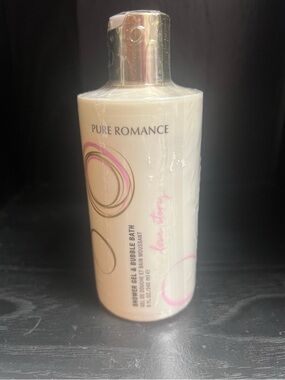 Pure Romance LOVE STORY Shower Gel & Bubble Bath